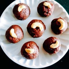 A picture of Healthy tasty delicious beetroot coconut Gulkand ladoo.