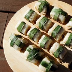 A picture of Lemper.