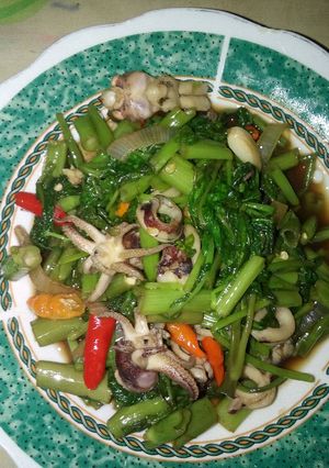 Foto resep 💚Tumis kangkung cumi & berbagi pengalaman💚