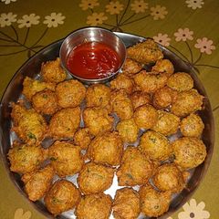 A picture of Gotamix (bhajis).