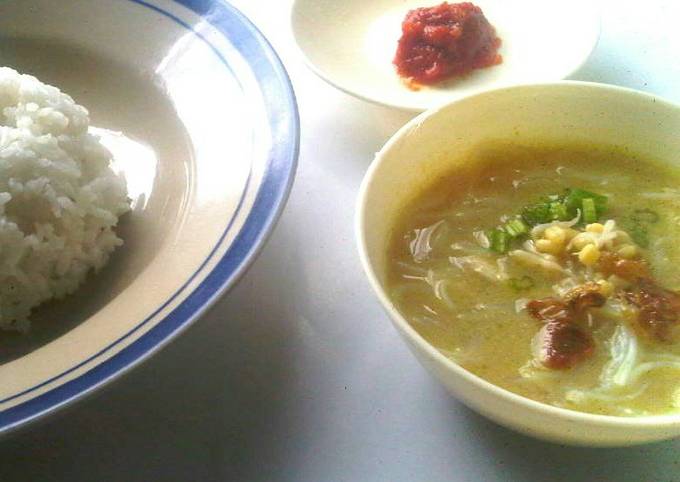 Soto ayam Rempah komplit