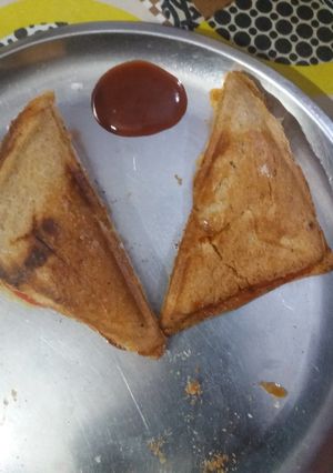 A picture of Bombay style healthy sandwich.