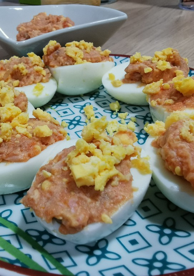 Una foto de Huevos rellenos