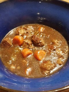 Una foto de Guisado de res con cerveza Stout bajo en carbohidratos