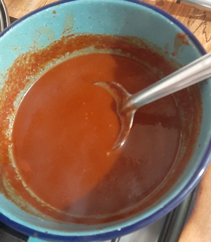 Una foto de Salsa para chilaquiles rojos