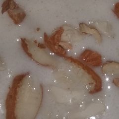 A picture of Healthy jardalu milk shake.