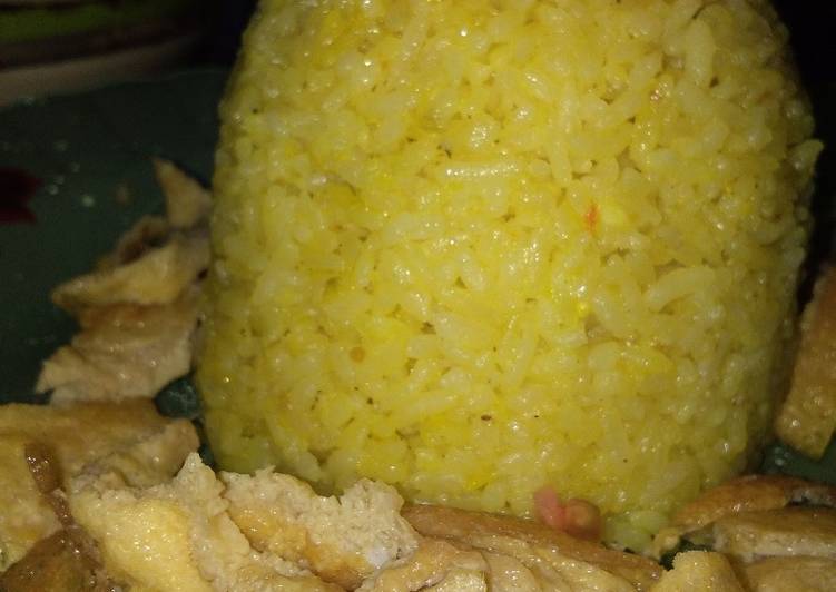 Bahan Nasi goreng kemiri kuning | Langkah Membuat Nasi goreng kemiri kuning Yang Paling Enak