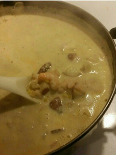 A picture of Shrimp and Corn Chowder.
