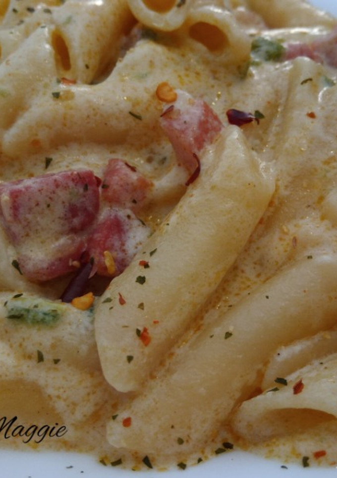 Una foto de Macarrones en salsa paprika