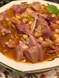 Garbanzos guisados con oreja y morro