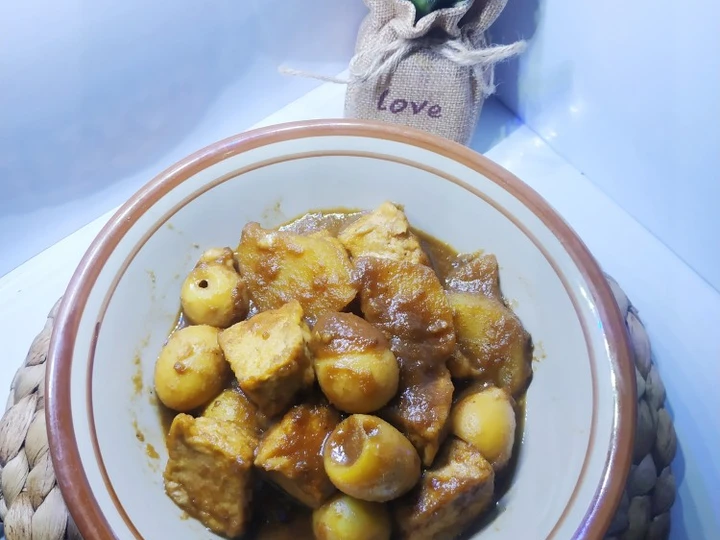 Langkah Mudah untuk Membuat Resep Semur telur puyuh kentang tahu yang Lezat Sekali Anti Ribet, Uenak Banget