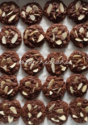 Foto resep Almond Chocolate Chips Cookies (dapur KeishaKoe)