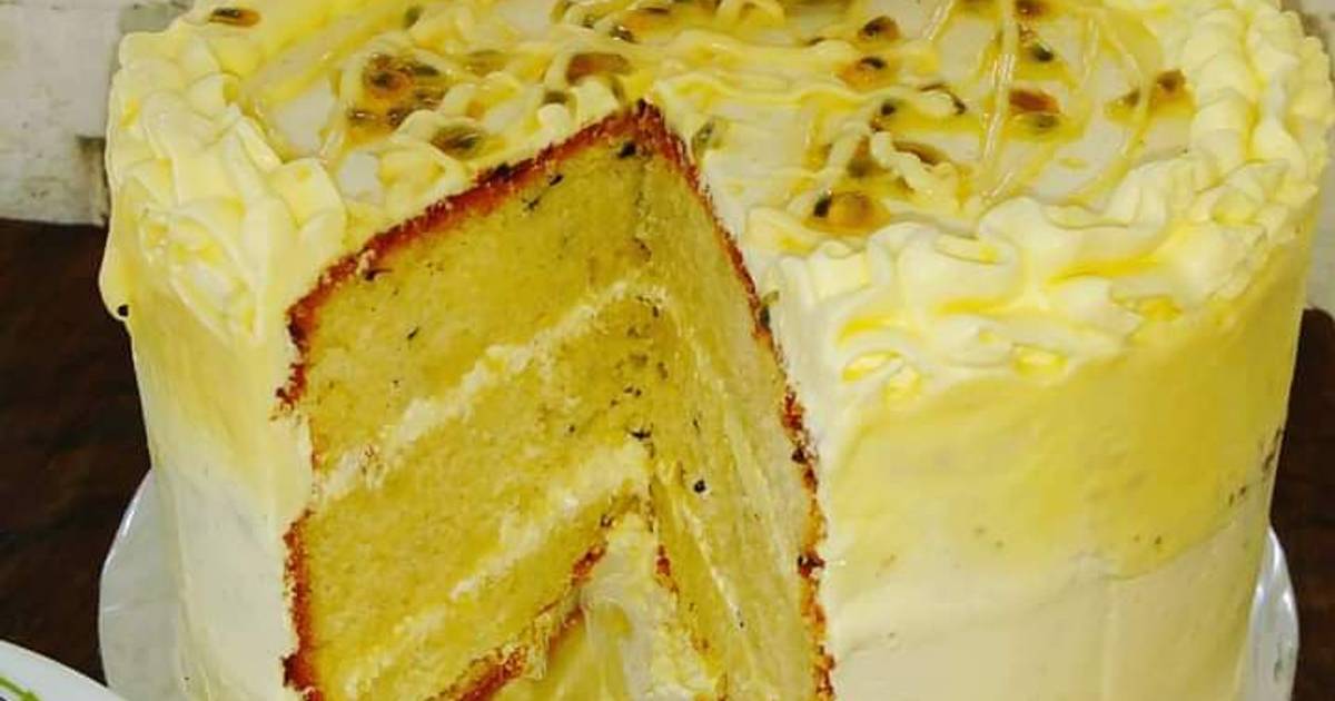 Passion Fruit, Matcha, and Coconut Layer Cake [Vegan] - One Green Planet