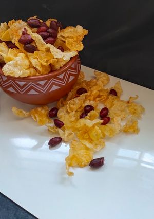 A picture of Instant cornflakes peanut chivda.