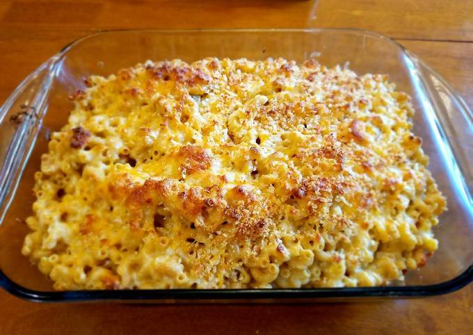 Baked Macaroni and Cheeses