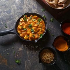 A picture of Paneer Ghee Masala Curry.