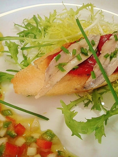 Una foto de Pincho de boquerones en vinagre