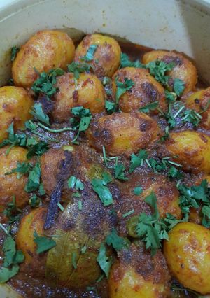 আলুর দম (niramish aloor dum recipe in Bengali) রেসিপির প্রধান ছবি