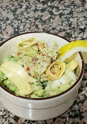 Una foto de Ensalada de trigo burgol