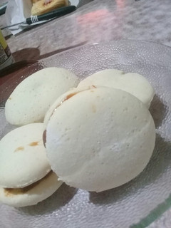 Una foto de Alfajores de maicena fáciles