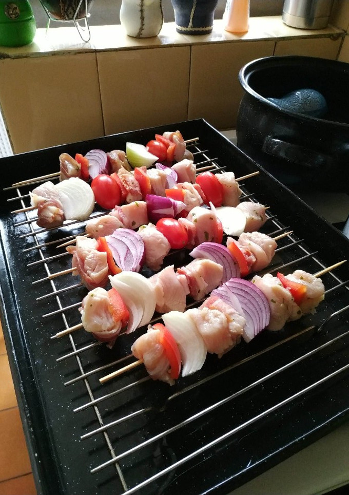 Una foto de Brochetas de pollo