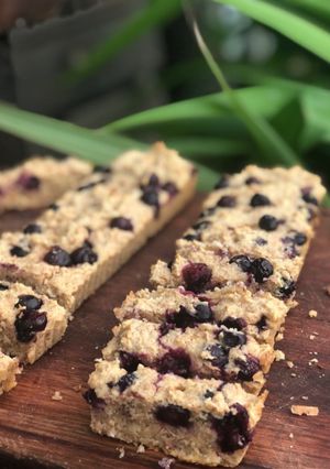 Una foto de Budín de limón y arándanos