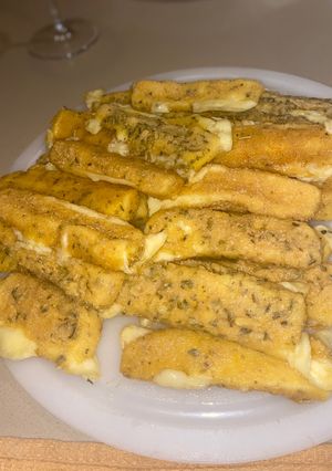 Una foto de Bastones de muzzarella