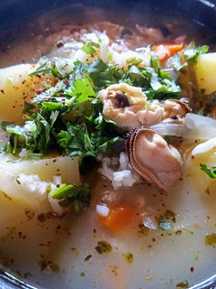 Una foto de Sopa de choritos 🍲