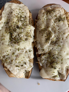 Una foto de Berenjenas rellenas de quinoa