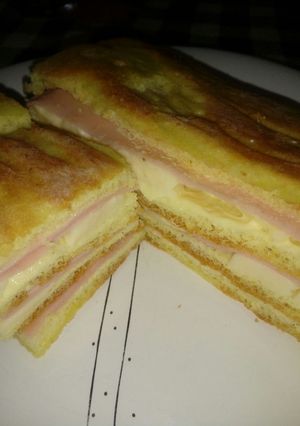 Una foto de Antón Chileno rápido (con pionono)