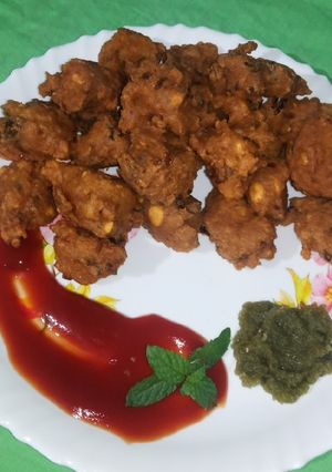 क्रिसपी डाळ भजी (dal bhaji recipe in marathi) रेसिपी चे मुख्य फोटो 