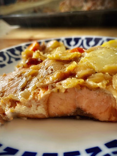 Una foto de Salmón al limón al horno