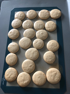 A picture of Cornstarch cookies.