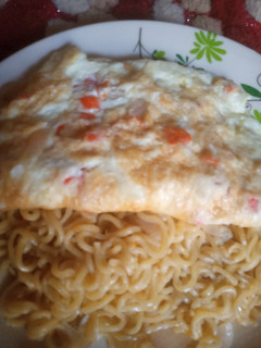 Indomie and egg ainihin hoton girkin