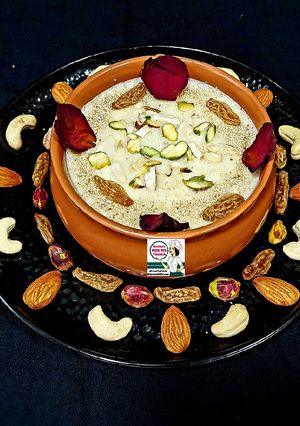 A picture of Kashmiri Kesar Phirni - Sooji Kheer.