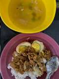 Nasi bakmoy ayam telur