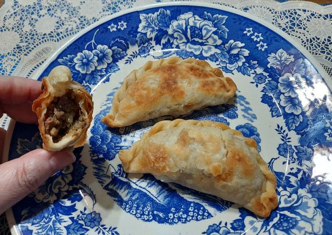 Empanadas criollas (con papa) Receta de La profe Luisa- Cookpad