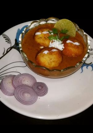 पंजाबी मलाई कोफ्ता (punjabi malai kofta recipe in Hindi) रेसिपी मुख्य फोटो
