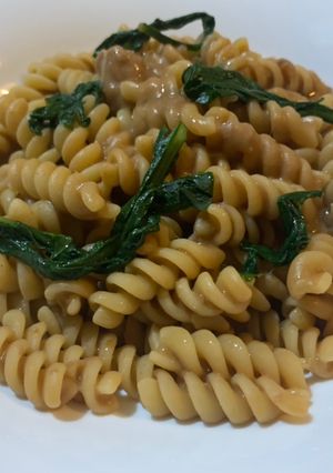 Foto di Soldi e materie prime: mai avute - Fusilli fagioli e cicoria