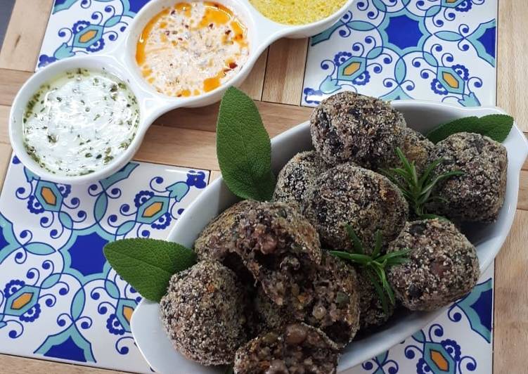 Polpette di quinoa e salsine allo yogurt