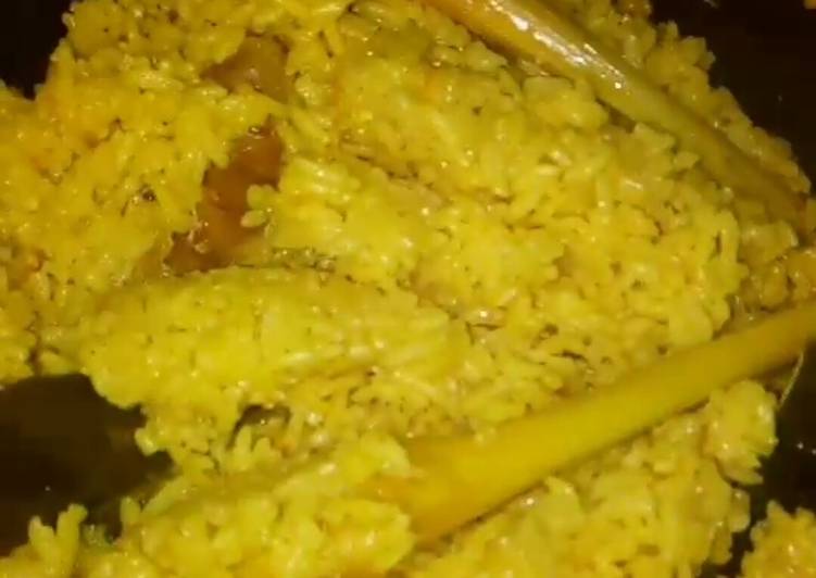 Cara Gampang Membuat Nasi kuning magic com , Lezat Sekali
