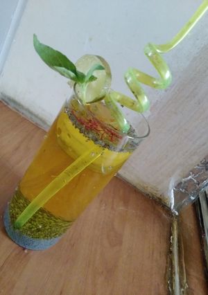 عکسی از دستور شربت خنک زعفرانی🍹
