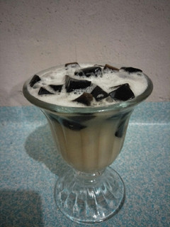 Foto resep Milk Tea Grass Jelly/teh tarik cincauhitam #BikinRamadanBerkesan