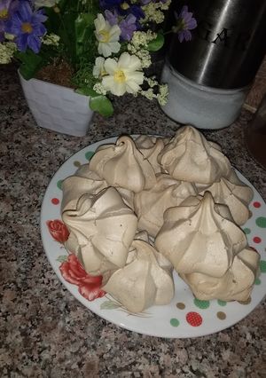 صورة لوصفة ميرانغ بذوق الكراميل