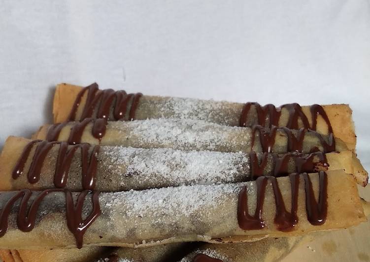 Cara Gampang Membuat Lumpia Pisang Cokelat Anti Gagal