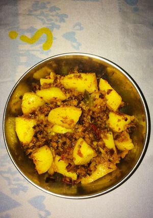 A picture of Pottato with soya granules.