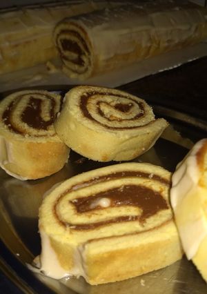 Una foto de Pionono roll mixto