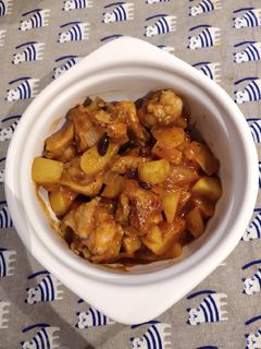 A picture of Chicken in Ketchup Sauce.