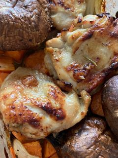 Foto resep Ayam panggang oven dengan jamur dan ubi