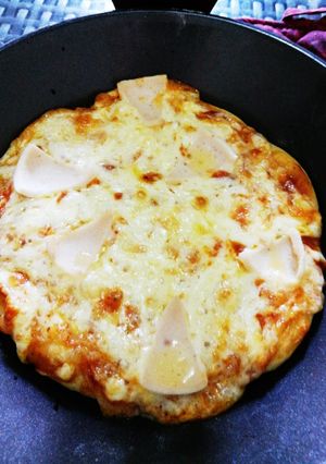 A picture of Pizza dough.
